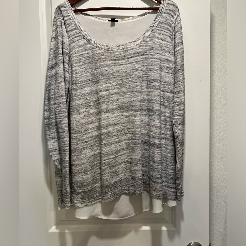 Torrid Gray & White Sweater Lace-Up Back 2X